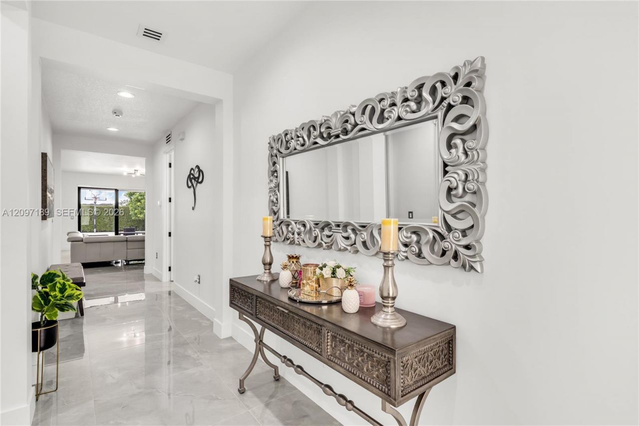 2885 SE 3rd St , Homestead, FL 33033 Photo