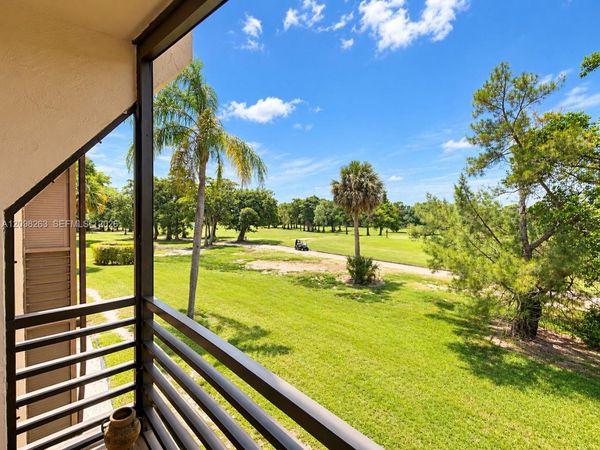 7950 W Mcnab Rd, Unit 208, Tamarac, FL 33321