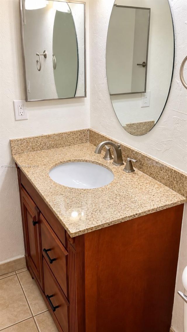 7950 W Mcnab Rd, Unit 208, Tamarac, FL 33321 Photo