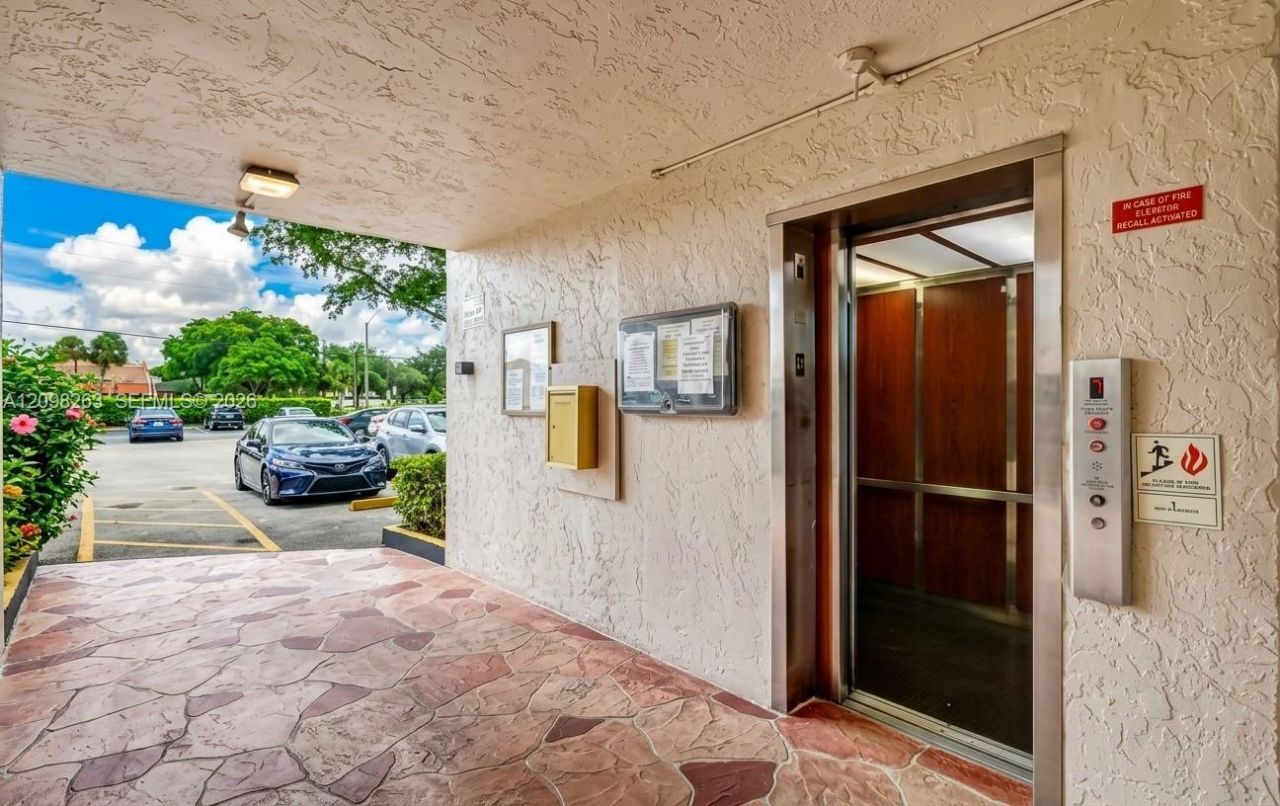 7950 W Mcnab Rd, Unit 208, Tamarac, FL 33321 Photo