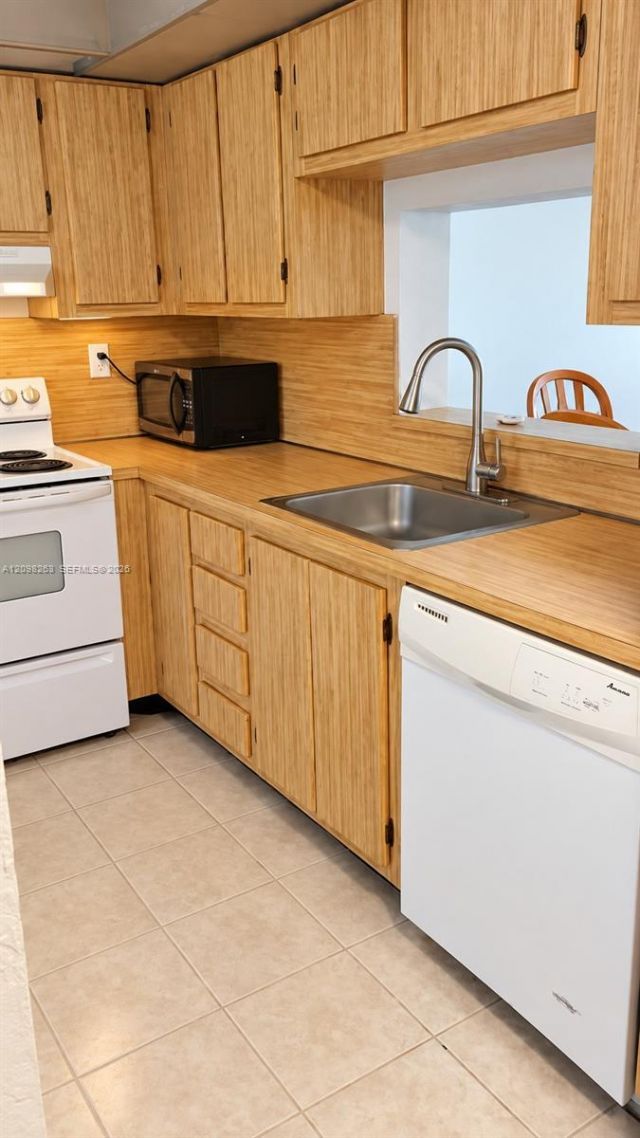 7950 W Mcnab Rd, Unit 208, Tamarac, FL 33321 Photo