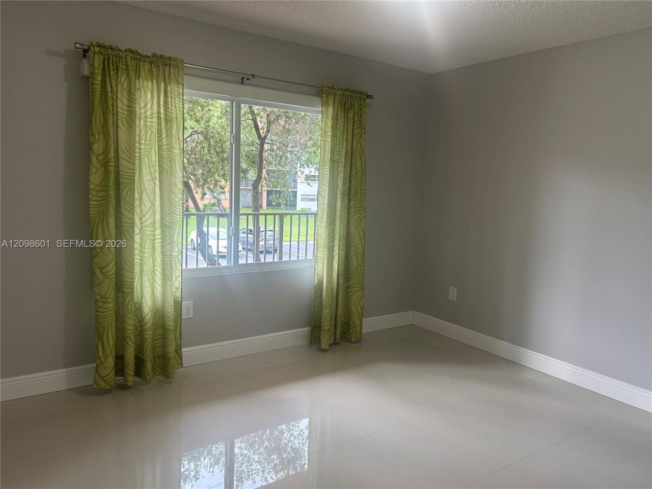571 SW 141st Ave, Unit 212N, Pembroke Pines, FL 33027 Photo