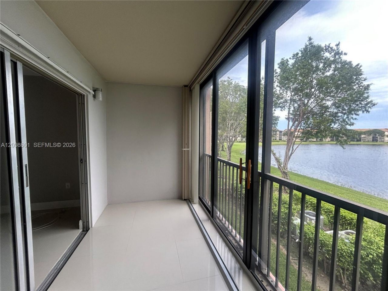 571 SW 141st Ave, Unit 212N, Pembroke Pines, FL 33027 Photo