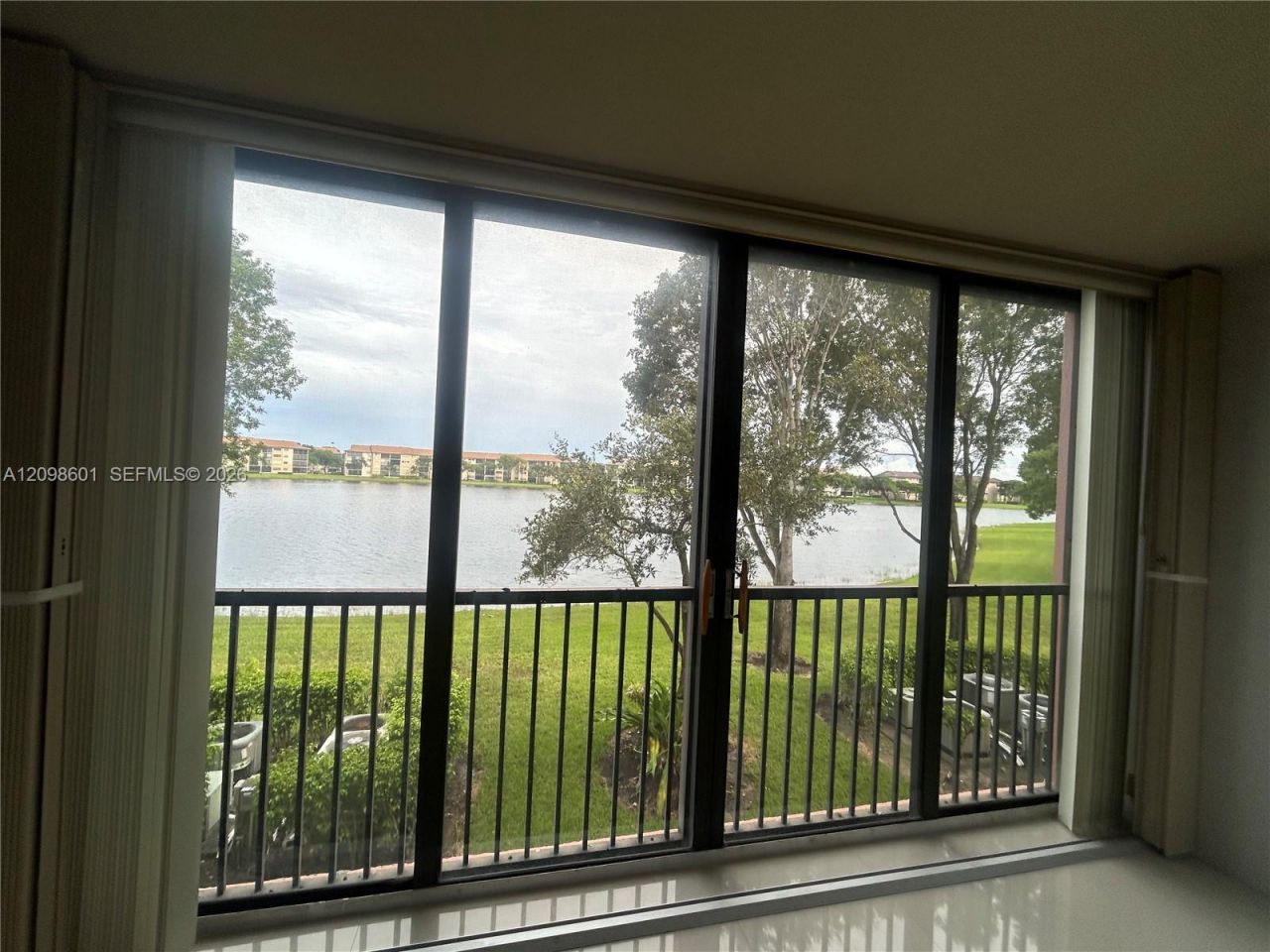 571 SW 141st Ave, Unit 212N, Pembroke Pines, FL 33027 Photo