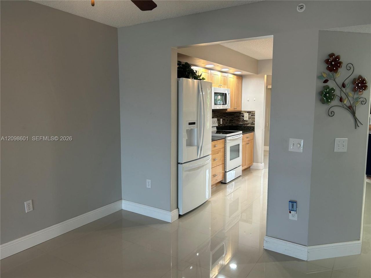 571 SW 141st Ave, Unit 212N, Pembroke Pines, FL 33027 Photo