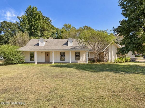 90 Thomas Circle, Columbus, MS 39705