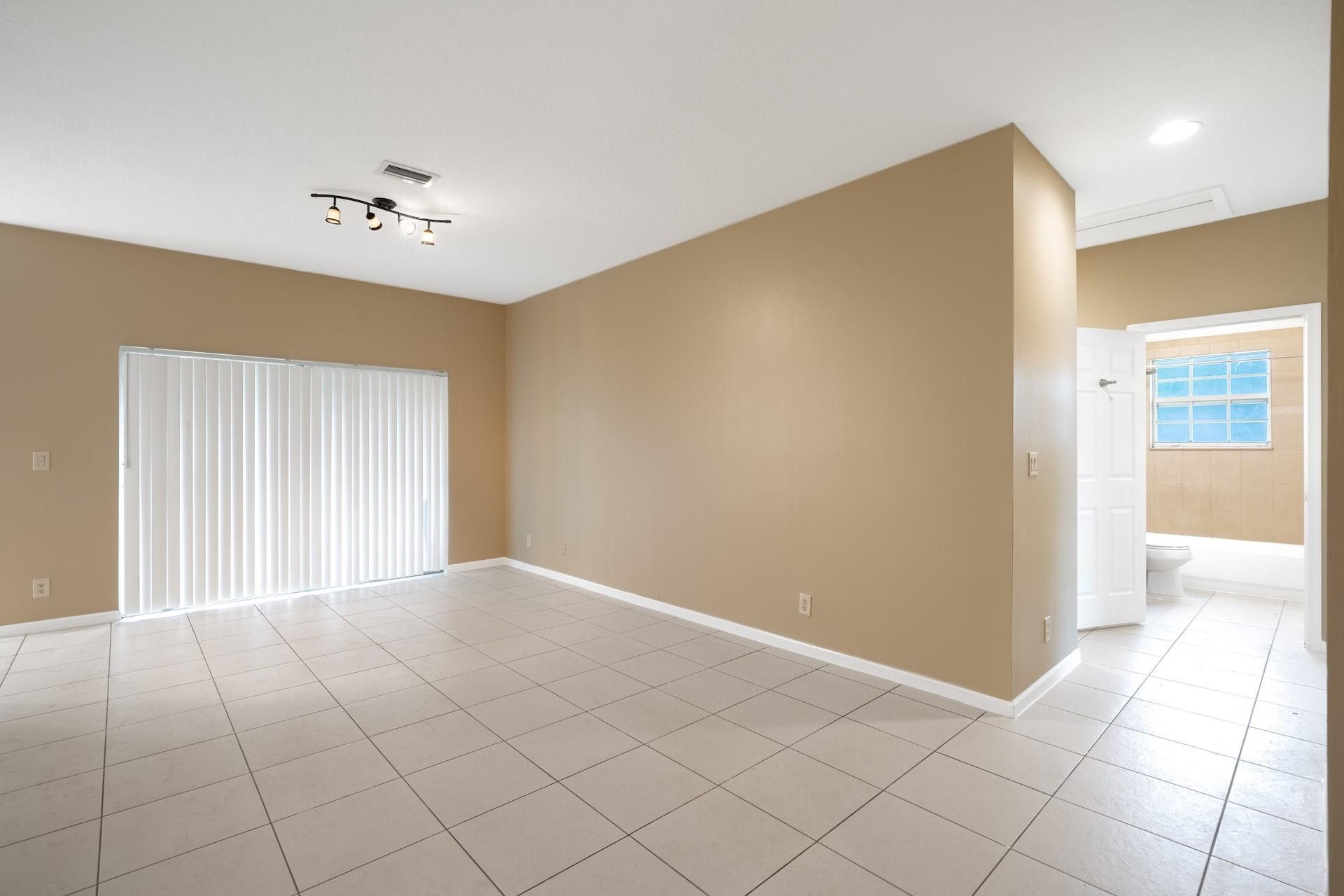 1235 NW 27th Avenue, Pompano Beach, FL 33069 Photo