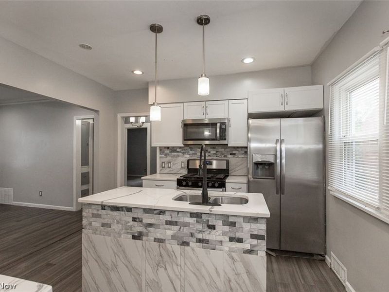 4075 E 147th Street, Cleveland, OH 44128 Photo 11