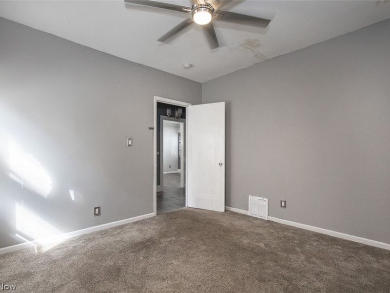 4075 E 147th Street, Cleveland, OH 44128 Photo 15