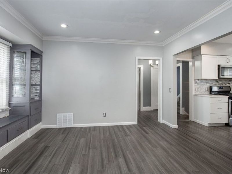 4075 E 147th Street, Cleveland, OH 44128 Photo 6