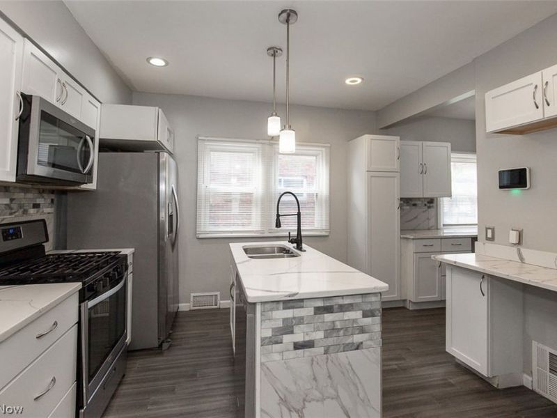 4075 E 147th Street, Cleveland, OH 44128 Photo 9