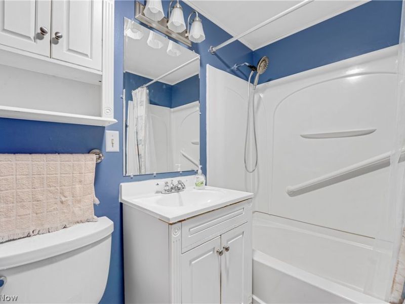 9794 Stukey Lane, Chardon, OH 44024 Photo 13