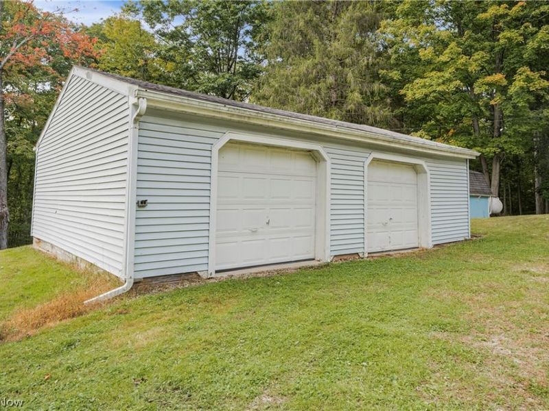 9794 Stukey Lane, Chardon, OH 44024 Photo 8