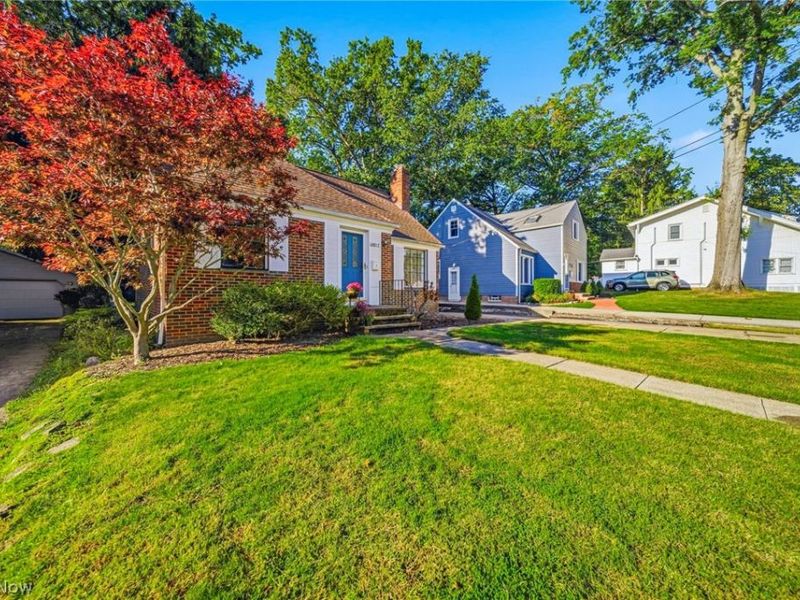 24015 Bruce Road, Bay Village, OH 44140 Photo 2