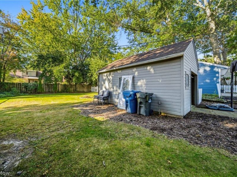 24015 Bruce Road, Bay Village, OH 44140 Photo 30
