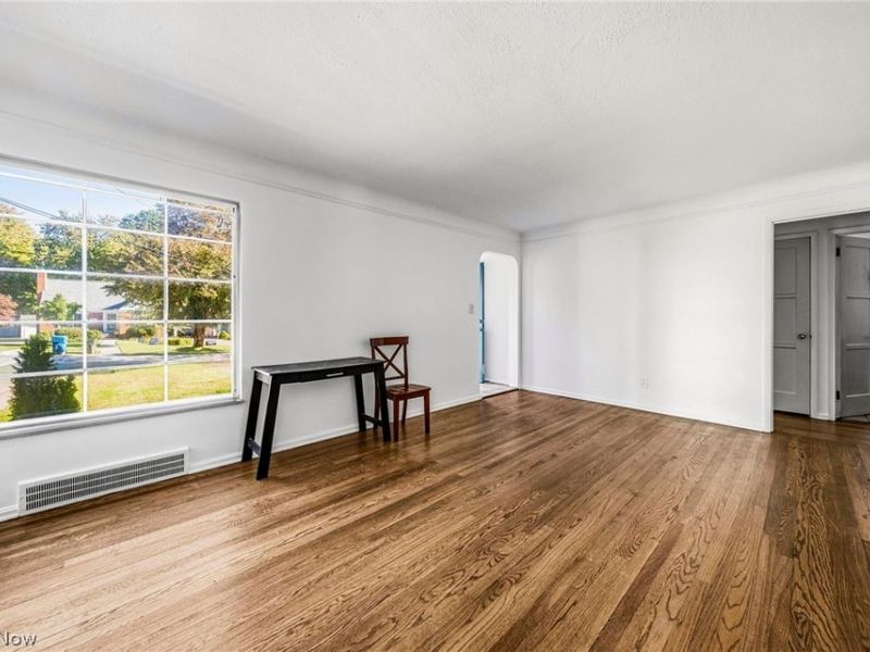 24015 Bruce Road, Bay Village, OH 44140 Photo 5
