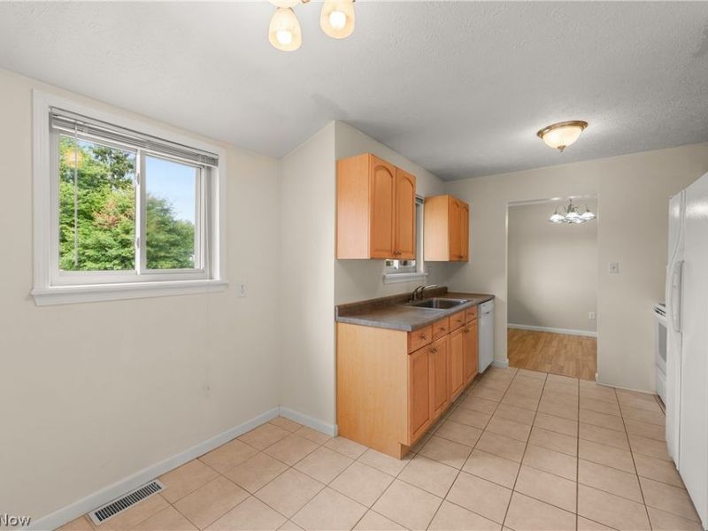 1525 Bonnie Road, Macedonia, OH 44056 Photo 14