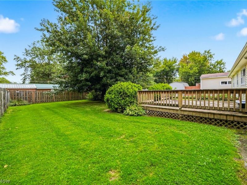 1016 Treelane Drive, Ashtabula, OH 44004 Photo 4