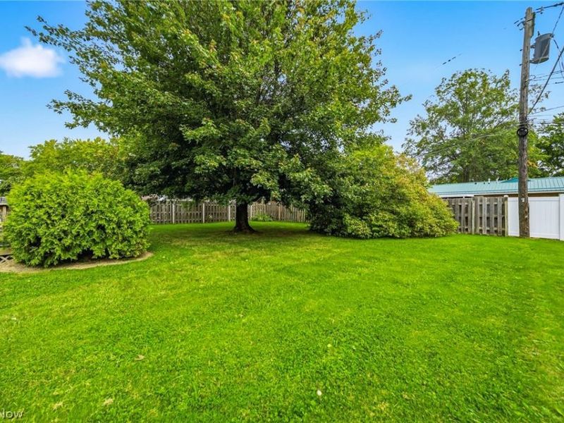 1016 Treelane Drive, Ashtabula, OH 44004 Photo 7