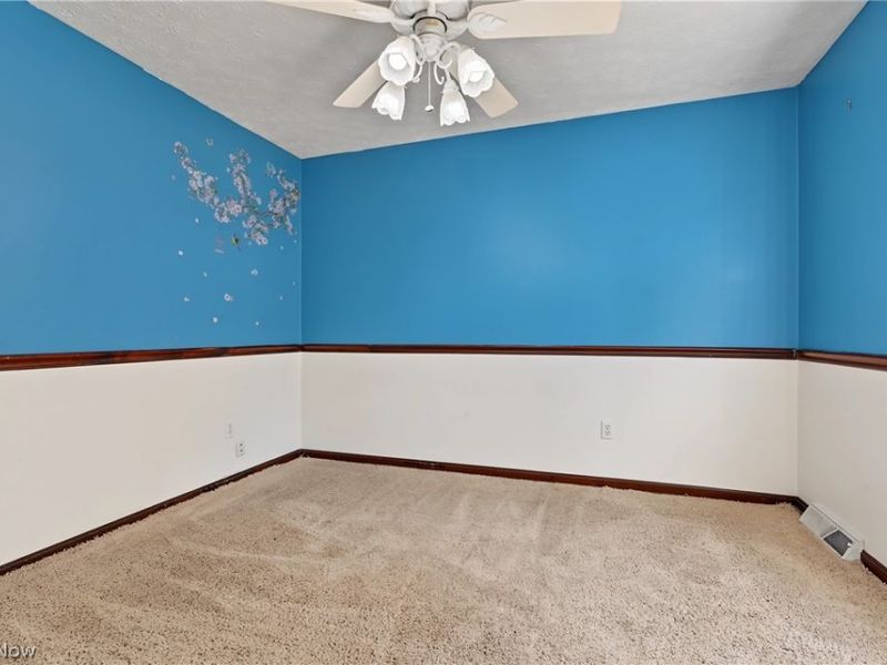 1056 Mohawk Trail SW, Hartville, OH 44632 Photo 12