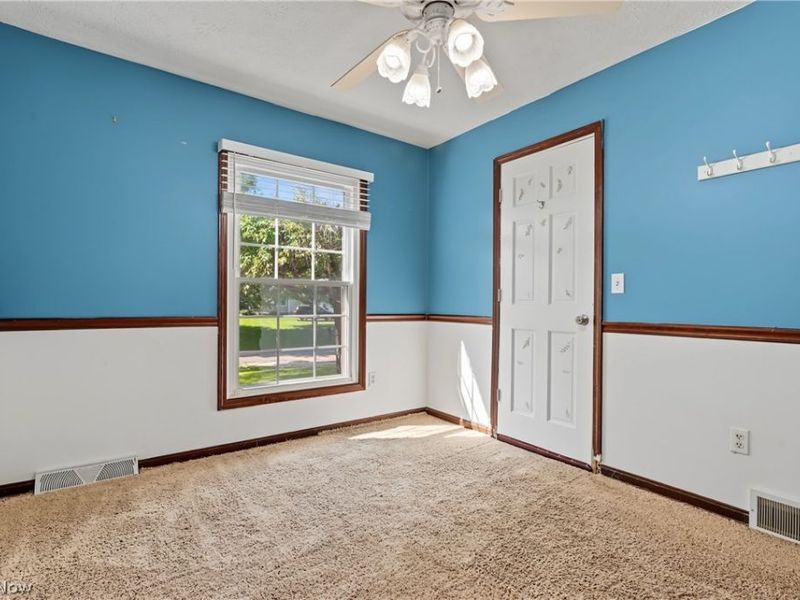 1056 Mohawk Trail SW, Hartville, OH 44632 Photo 13