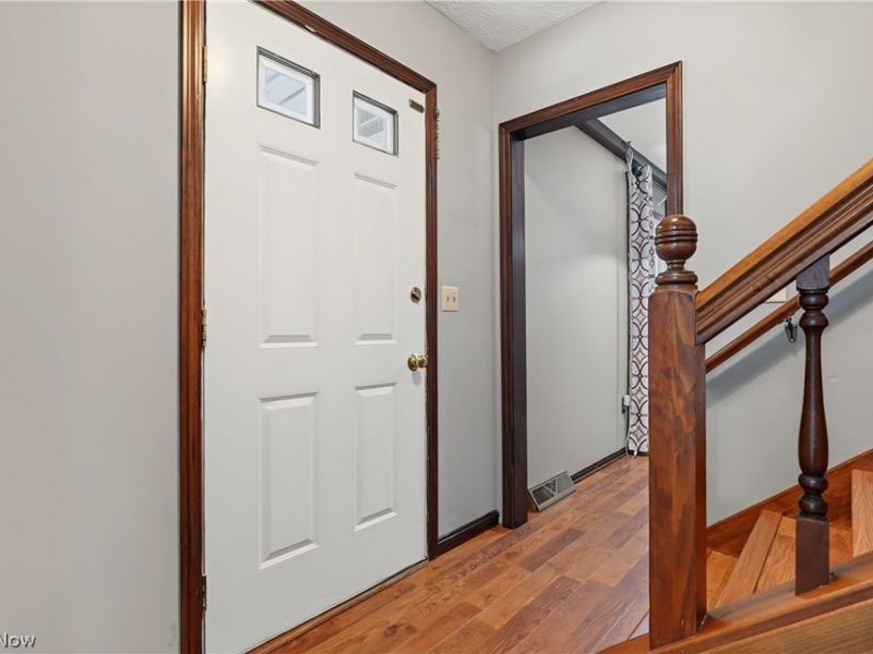 1056 Mohawk Trail SW, Hartville, OH 44632 Photo 16
