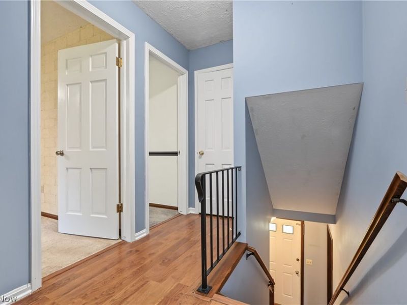 1056 Mohawk Trail SW, Hartville, OH 44632 Photo 23