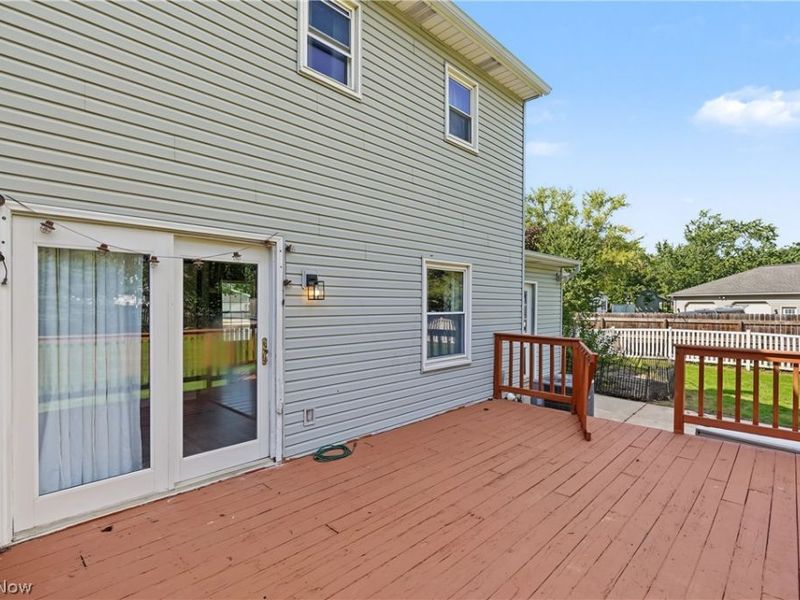 1056 Mohawk Trail SW, Hartville, OH 44632 Photo 32