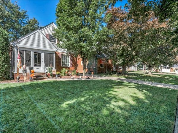 5042 W 5th Street , Independence, OH 44131