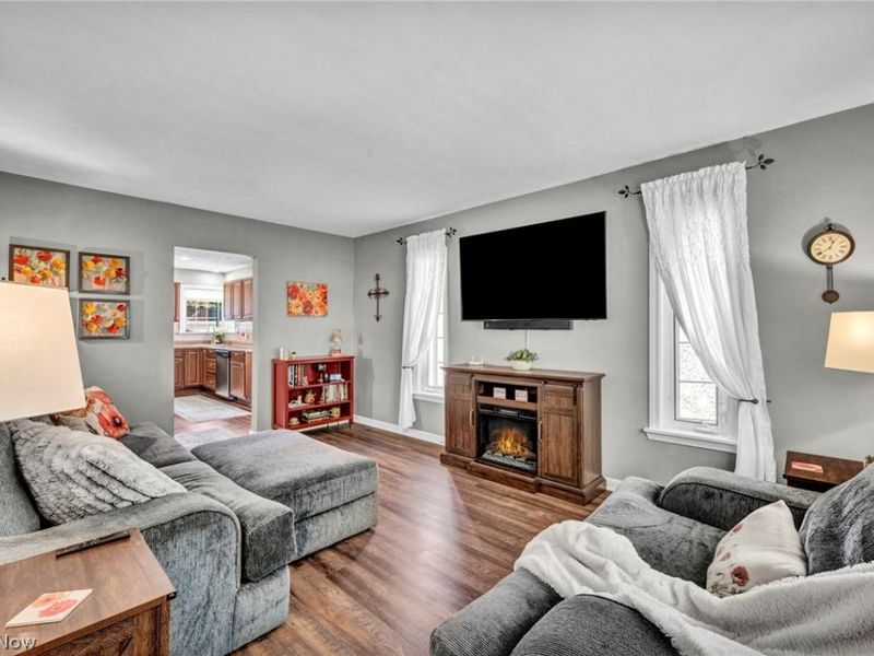 5042 W 5th Street, Independence, OH 44131 Photo 2