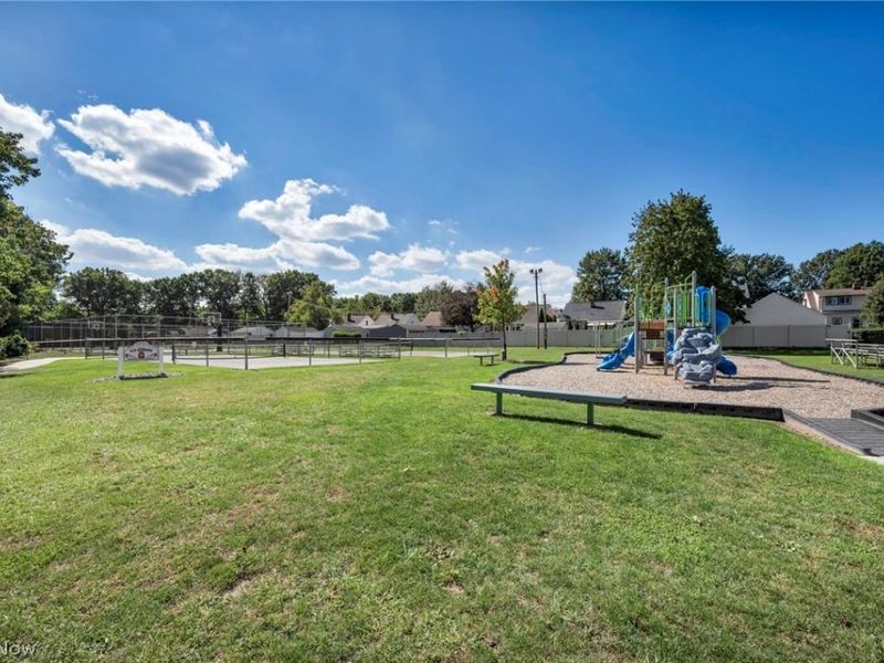 5042 W 5th Street, Independence, OH 44131 Photo 38