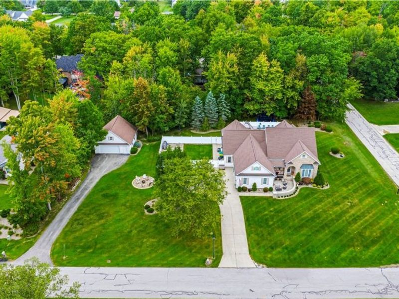 305 W Cedar Street, Jefferson, OH 44047 Photo 2