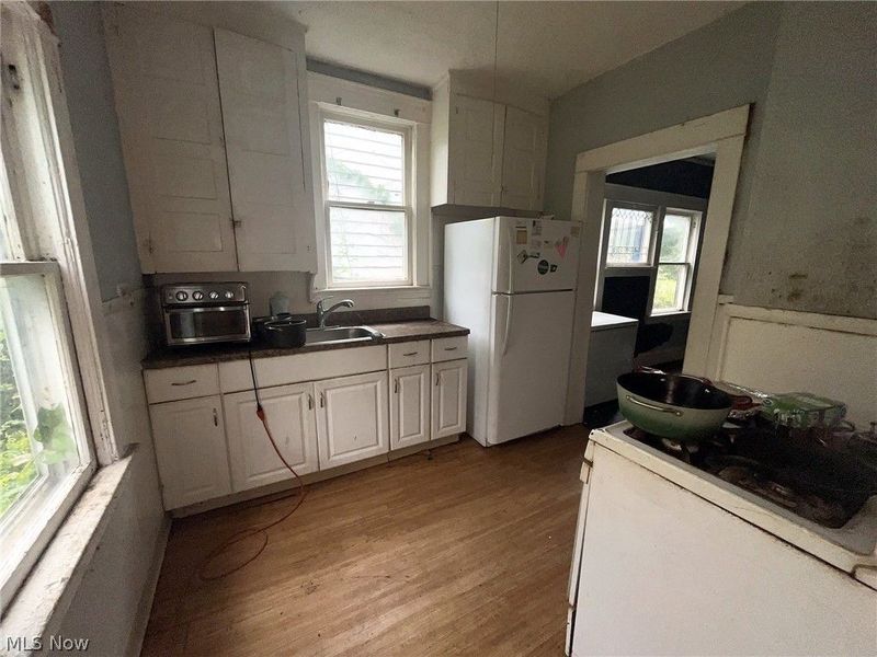 10403 Rosehill Avenue, Cleveland, OH 44104 Photo 36