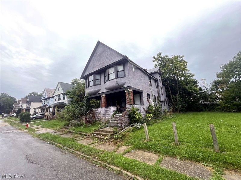 1876 Penrose Avenue, East Cleveland, OH 44112 Photo 3