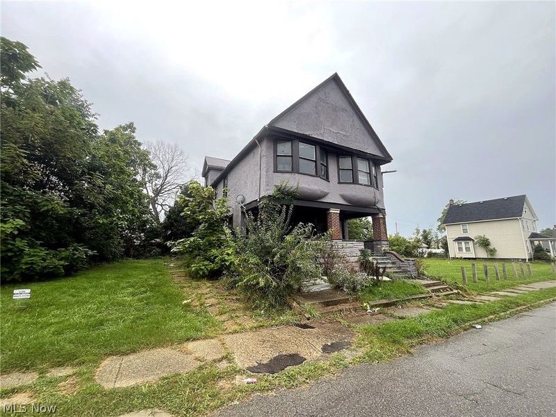 1876 Penrose Avenue, East Cleveland, OH 44112 Photo 4