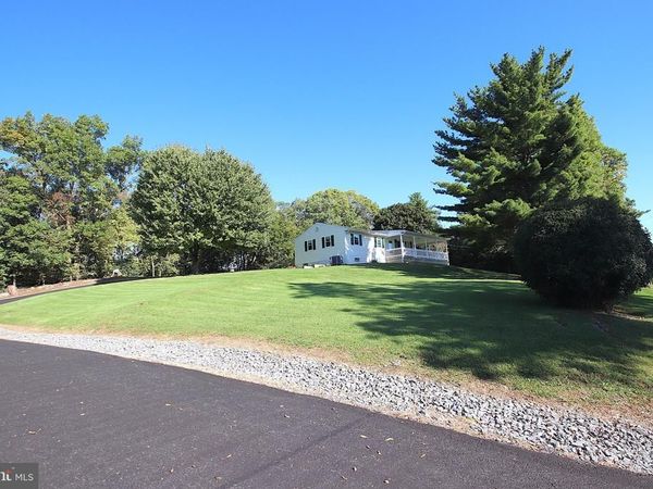 12163 GEARHART ROAD, GREENCASTLE, PA 17225