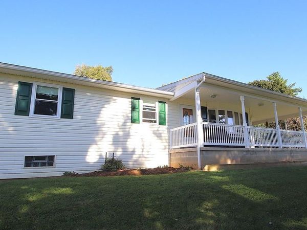 12163 GEARHART ROAD , GREENCASTLE, PA 17225