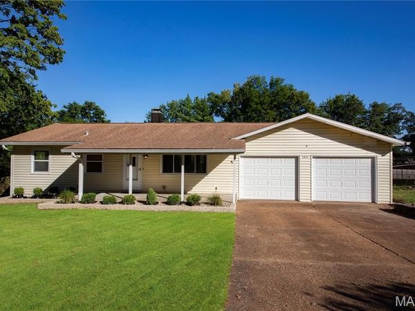 260 E Skyline Drive, Ellisville, MO 63011