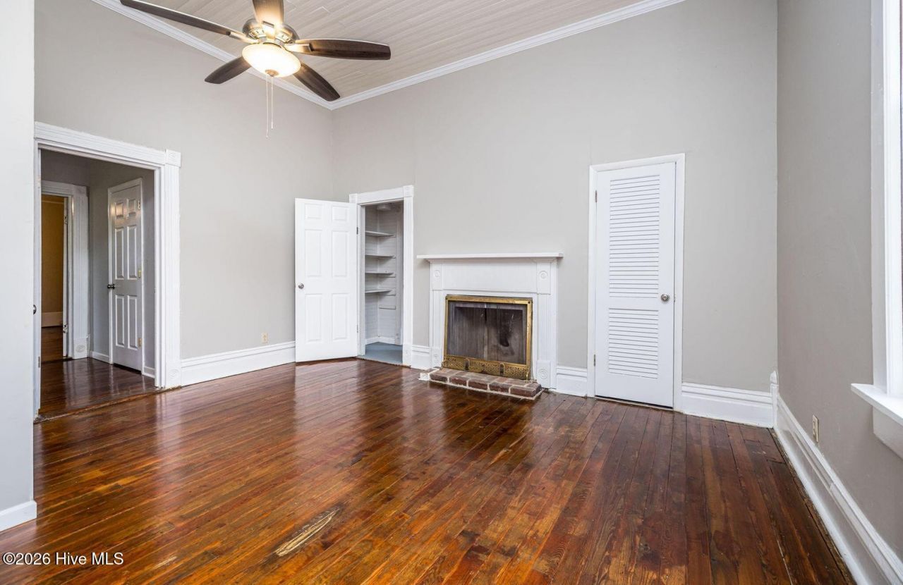 51 Aiken Avenue Photo 19