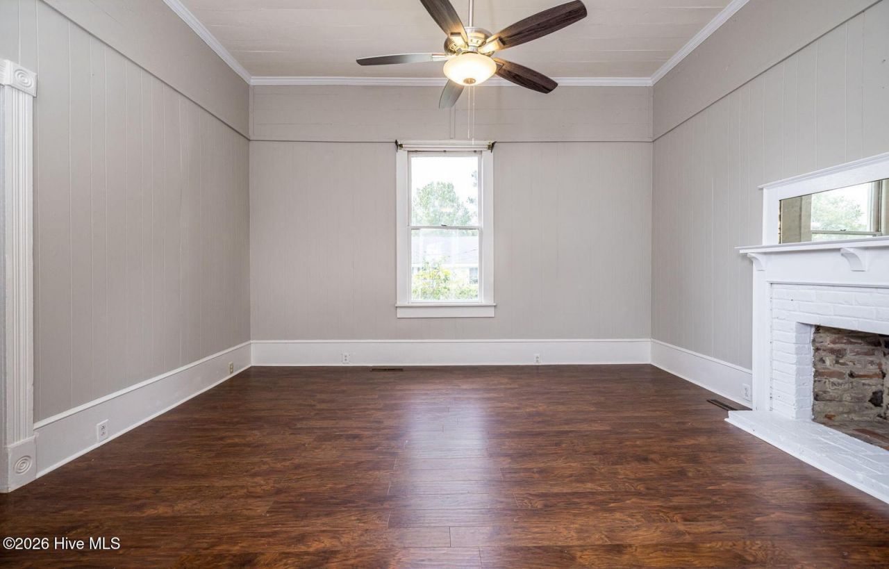 51 Aiken Avenue Photo 23