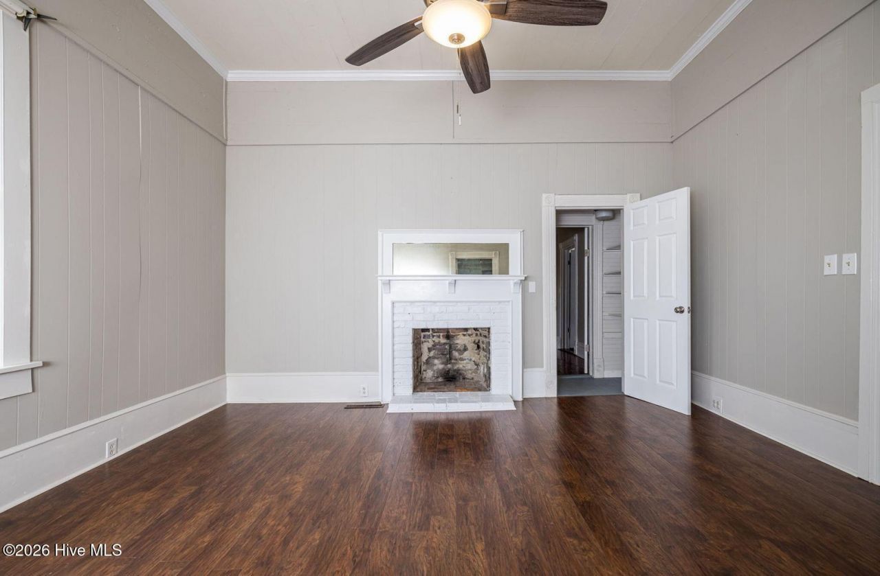 51 Aiken Avenue Photo 24