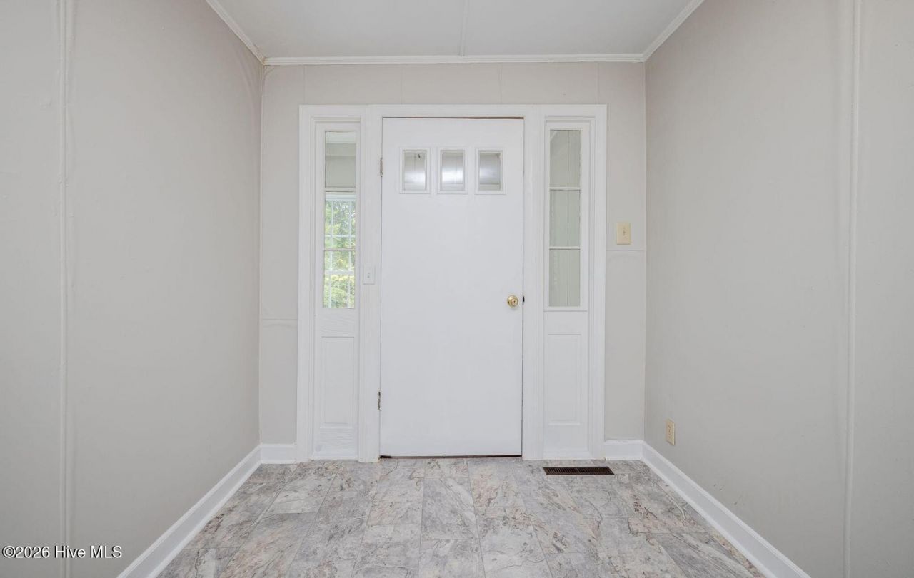 51 Aiken Avenue Photo 29