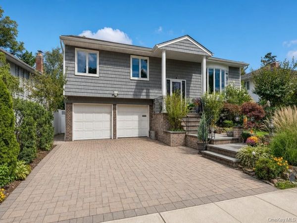 2919 Bond Drive , Merrick, NY 11566