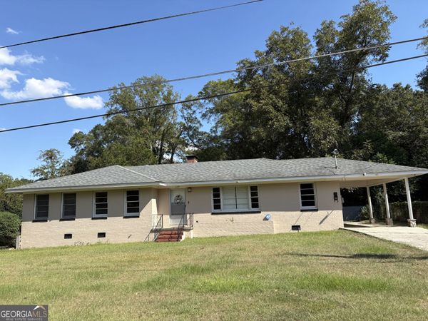 629 Cooper Avenue, Eastman, GA 31023