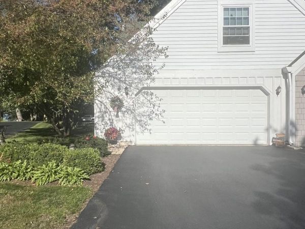 413 Country Lane Court , Wauconda, IL 60084