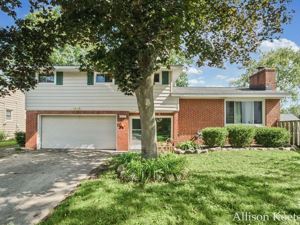 910 Mulford Drive SE, Grand Rapids, MI 49507