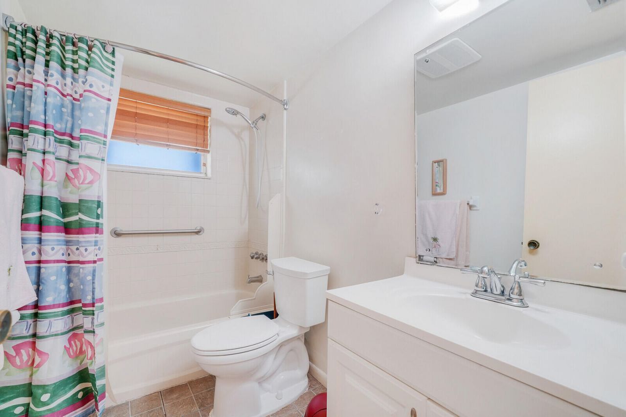 1990 NE 33rd Street, Unit 3, Lighthouse Point, FL 33064 Photo