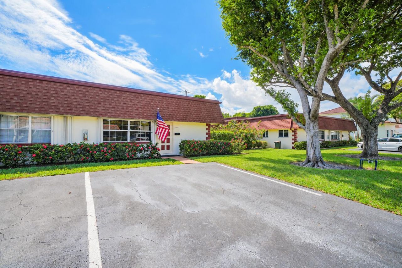 1990 NE 33rd Street, Unit 3, Lighthouse Point, FL 33064 Photo