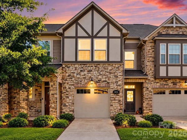 5624 Garrow Glen Road, Charlotte, NC 28278