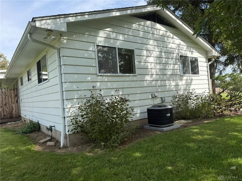 1571 Clayton Road, Brookville, OH 45309 Photo 10